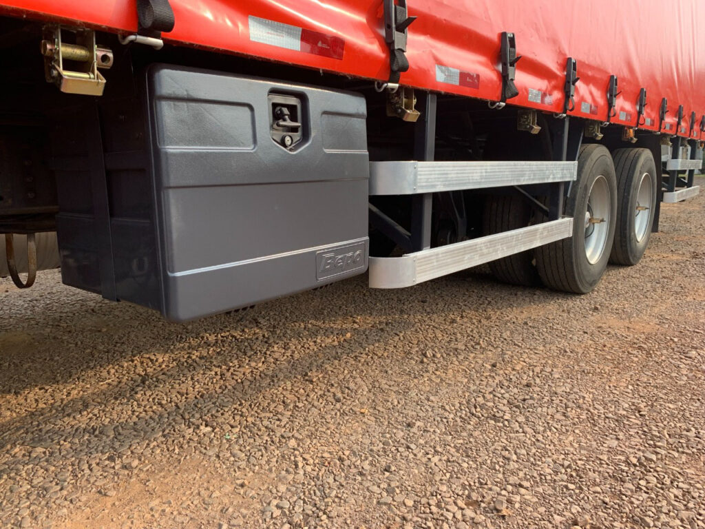 Slider com teto em galvanizado e manta térmica f04